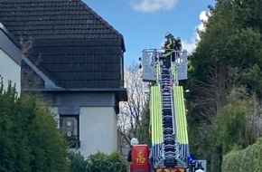 Feuerwehr Hattingen: FW-EN: Kaminbrand in Holthausen