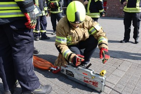 FW Hennef: Lehrgang technische Hilfeleistung erfolgreich beendet