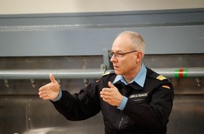 Presse- und Informationszentrum Marine: Befehlshaber der Flotte äußert sich zum Engagement der Deutschen Marine im Bündnis