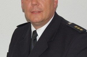 Polizeidirektion Göttingen: POL-GOE: (445/2010) Polizeidirektor Ulrich Knappe ist neuer Leiter der Polizeiinspektion Hameln-Pyrmont/Holzminden