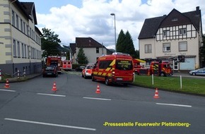 Feuerwehr Plettenberg: FW-PL: OT-Stadtmitte. Gemeldeter Zimmerbrand war verbranntes Essen auf dem Herd.