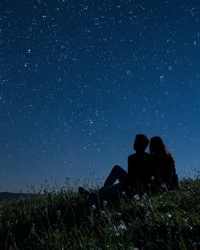 Warum wir wieder lernen sollten, nach oben zu schauen
