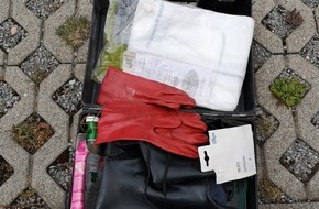 Polizeipräsidium Mannheim: POL-MA: Heidelberg-Pfaffengrund: Koffer mit Schutzbekleidung gefunden - Wer vermisst einen solchen Koffer?