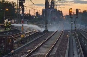 Bundespolizeidirektion Sankt Augustin: BPOL NRW: Gleissperrung in Köln Messe/Deutz wegen Brand