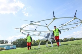 ADAC SE: Erster Rettungseinsatz mit bemanntem Multikopter inszeniert / Mission: Den Notarzt möglichst schnell zum Patienten zu bringen / Machbarkeitsstudie der ADAC Luftrettung / Ergebnisse 2020