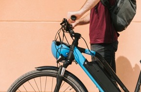 Verbraucherzentrale Nordrhein-Westfalen e.V.: Teure E-Bikes richtig versichern