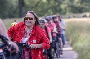 REKORD-INSTITUT für DEUTSCHLAND: Wörth holt Fahrrad-Weltrekord nach Rheinland-Pfalz – RID  bestätigt »längste statische Fahrrad-Schlange einer Marke«