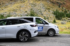 Andermatt Swiss Alps AG: Car-Sharing jetzt neu auch in Andermatt dank Sponti-Car und Alpine Mobility