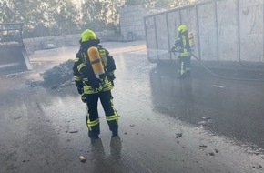 Feuerwehr Oberhausen: FW-OB: Brand auf Wertstoffhof Remondis