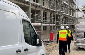Hauptzollamt Ulm: HZA-UL: Bundesweite Schwerpunktaktion gegen Schwarzarbeit/Zoll nimmt Baubranche ins Visier/Neubauten im Ulmer Dichterviertel kontrolliert