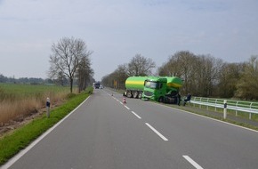 Polizeiinspektion Delmenhorst / Oldenburg - Land / Wesermarsch: POL-DEL: Landkreis Wesermarsch: Verkehrsunfall auf der B211 in Ovelgönne +++ Verkehrsbehinderungen durch kurzfristige Vollsperrung +++ Zeugen gesucht