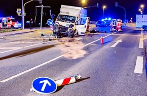 Landespolizeiinspektion Erfurt: LPI-EF: Ampel von Lkw überfahren / Fahrer eingeschlafen