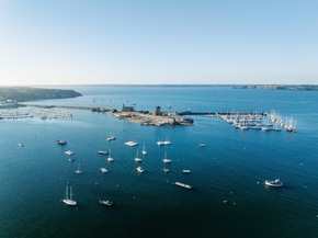Sommer in den Häfen der Bretagne: 6 Tipps entlang Frankreichs westlicher Halbinsel