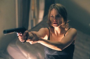 AXN: Jodie Foster verschanzt sich im "Panic Room" - AXN geht mit spannenden Spielfilmen und 3 neuen Serien ins neue Jahr