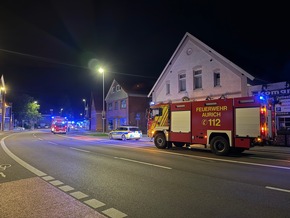 FW-AUR: Menschenrettung bei nächtlichem Kellerbrand in Mehrfamilienhaus