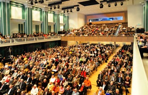 K+S Aktiengesellschaft: Hauptversammlung in Kassel am 11. Mai 2010 / Deutliche Belebung der Düngemittelnachfrage und starkes  Salzgeschäft lassen Ergebnis im 1. Quartal kräftig steigen