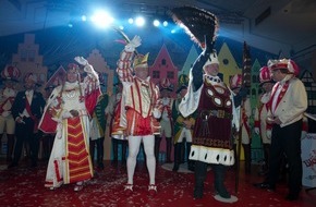 Sparkasse KölnBonn: Kölner Dreigestirn bei "Karneval in der Wolkenburg" der Sparkasse KölnBonn