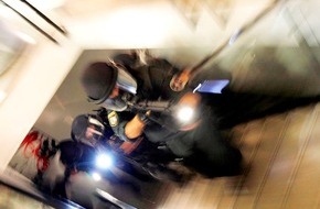 Polizei Mettmann: POL-ME: Einsatz gegen mutmaßliche Mitglieder der "United Tribuns Borderland" wegen des Verdachts der schweren Zwangsprostitution u.a. - Wuppertal / Wülfrath - 2002120