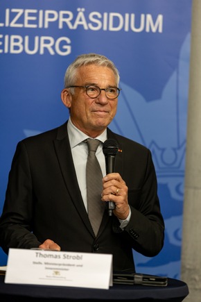 POL-FR: Breiter Praxischeck für den Taser bei der Polizei Baden-Württemberg