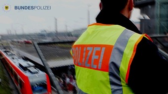 Bundespolizeidirektion München: Bundespolizeidirektion München: Gleissturz endet glimpflich - Reisende warnen /Mehrere Gewalttaten im Bahnbereich