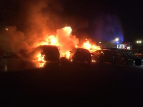 FW-LK Leer: Mehrere Autos brannten in der Nacht auf Borkum