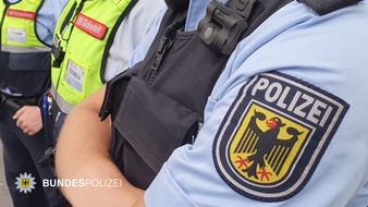 Bundespolizeidirektion München: Bundespolizeidirektion München: Betrunkener bedroht Securities / Abgebrochene Flasche als Waffe