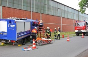 Feuerwehr der Stadt Arnsberg: FW-AR: Beeindruckende Zusammenarbeit bei Jahres-Hauptübung
