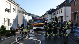 Feuerwehr Dortmund: FW-DO: Brand eines Wintergartens richtet erheblichen Gebäudeschaden an