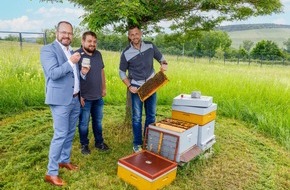 LAUDA DR. R. WOBSER GMBH & CO. KG: Honey from Own Bee Colonies