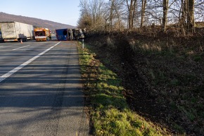 FW Porta Westfalica: 22.01.2026 - A2: Schwerer LKW-Unfall / 1 Verletzter