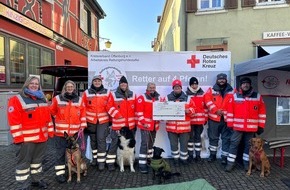 Edeka Südwest: Presse-Information: Edeka-Mitarbeitende unterstützen die Rettungshundestaffel Ortenau