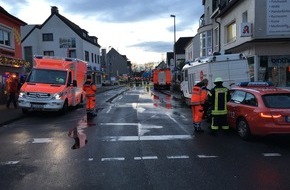 Feuerwehr Bergisch Gladbach: FW-GL: Umfangreiche Gasausströmung in Bergisch Gladbach-Heidkamp