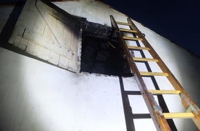 Polizei Düren: POL-DN: Dachstuhl in Flammen