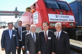 Deutsche Bahn AG: Erster Güterzug aus Zhengzhou in Hamburg eingetroffen