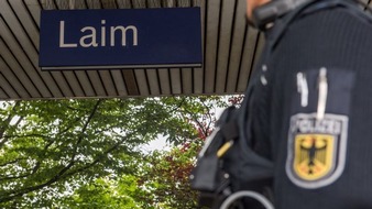 Bundespolizeidirektion München: Bundespolizeidirektion München: Unbekannter zog 79-Jährigen aus dem Gleis