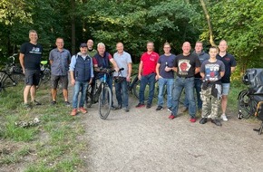 Freiwillige Feuerwehr Werne: FW-WRN: Die Löschgruppe Langern radelt in der Sommerpause