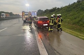 Kreisfeuerwehr Rotenburg (W&uuml;mme): FW-ROW: Verkehrsunfall auf der A1 am fr&uuml;hen Morgen
