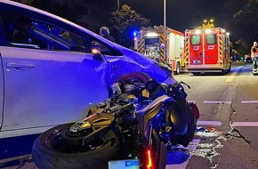 Feuerwehr München: FW-M: Motorradfahrer bei Unfall schwer verletzt (Milbertshofen)