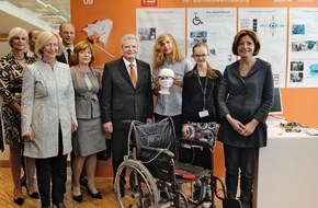 Stiftung Jugend forscht e.V.: Bundespräsident Gauck kürt Jugend forscht Bundessieger 2015 (FOTO)