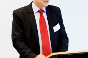 Santander Consumer Bank AG: Santander Universitäten fördert Cologne Summer School (FOTO)