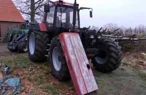 Polizei Minden-Lübbecke: POL-MI: Polizei entdeckt auf Bauernhof gestohlene Traktoren und Baufahrzeuge
