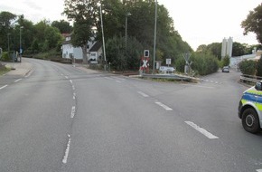 Polizeiinspektion Hameln-Pyrmont/Holzminden: POL-HM: Abgebrochene Bahnschranke wurde heute ersetzt