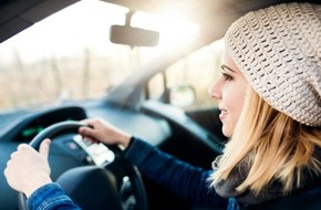 Oehler Web: Auto-Ankauf für Exporte: Lohnt sich der Verkauf ins Ausland? Chancen und Risiken beim Autoexport