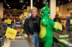 Netto Marken-Discount Stiftung & Co. KG: Peter Maffay engagiert sich ehrenamtlich an Netto-Kasse in M&uuml;nchen