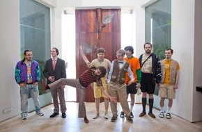 ProSieben: Hirnmasse trifft Traummaße: Das Show-Experiment "Beauty & The Nerd" startet am Donnerstag auf ProSieben (BILD)