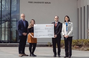 Santander Consumer Bank AG: Studentin der Freien Universität Berlin wird von Santander mit 10.000 Euro Stipendium gefördert