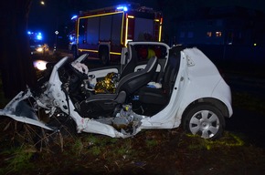 POL-STD: 57-jähriger Autofahrerin bei Frontalzusammenstoß in Buxtehude lebensgefährlich verletzt
