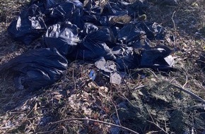 Polizeipräsidium Mittelhessen - Pressestelle Lahn - Dill: POL-LDK: Müllsäcke abgeladen (Foto) - Zeugensuche + Einbrüche + Betrüger ergaunern über 14.000 Euro + Unfallfluchten