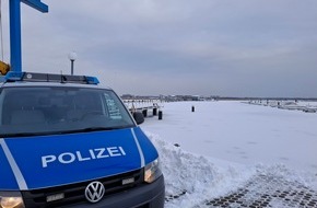 Landeswasserschutzpolizeiamt Mecklenburg-Vorpommern: LWSPA M-V: Warnung der Wasserschutzpolizei - Betreten der Eisfl&auml;chen ist lebensgef&auml;hrlich