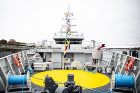HZA-KI: Zollschiff &quot;Fehmarn&quot; feierlich getauft und in Dienst gestellt / Neues Einsatzschiff mit LNG-Antrieb